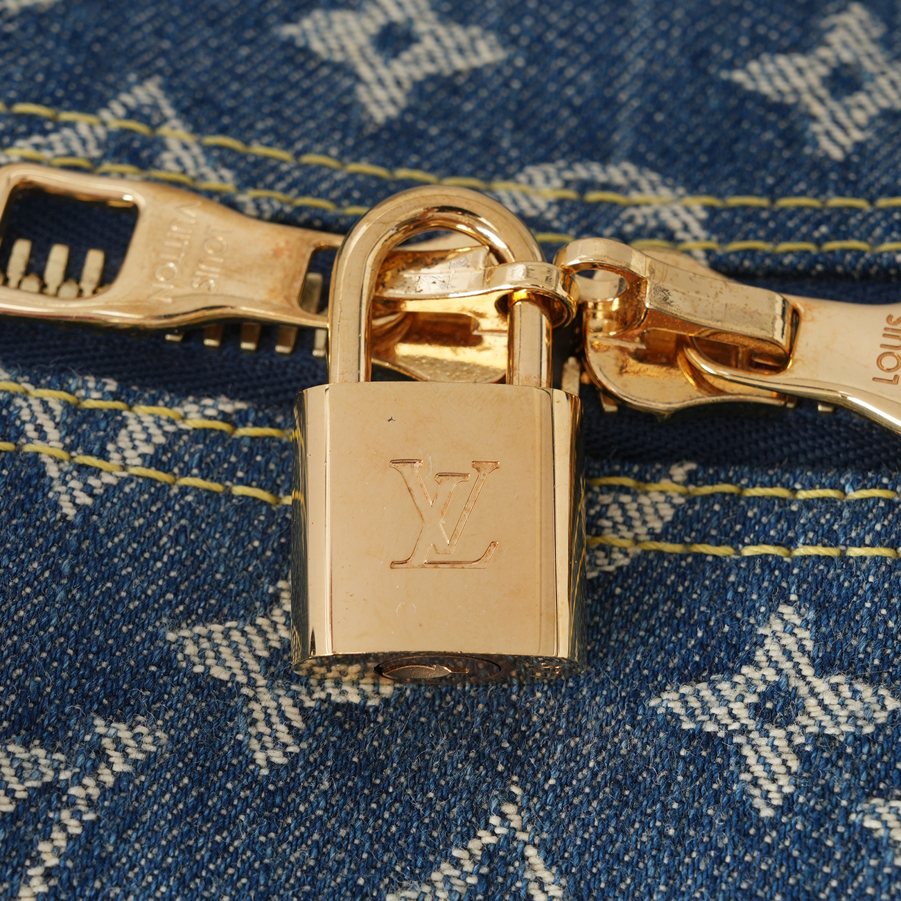 LOUIS VUITTON(USED)루이비통 버질아블로 데님 토리옹 키폴50